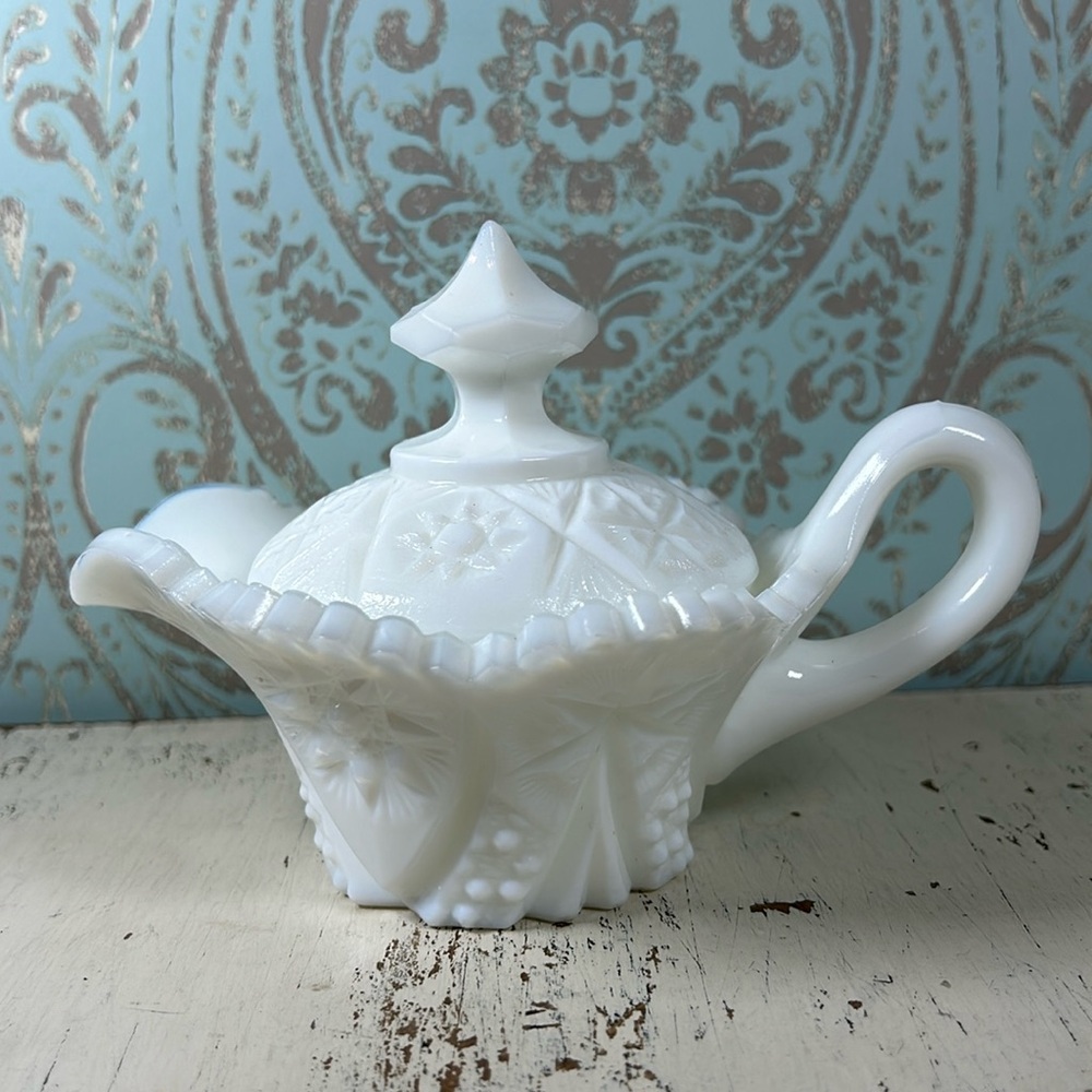 Vintage Kemple Milk Glass Creamer Yutec Pattern